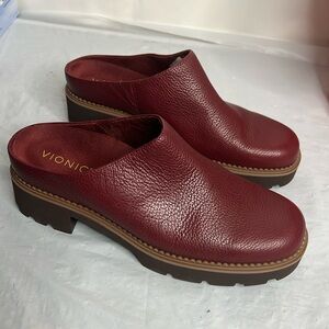 Vionic Womens  Slip On Mule Block Heel Shoes New In Box